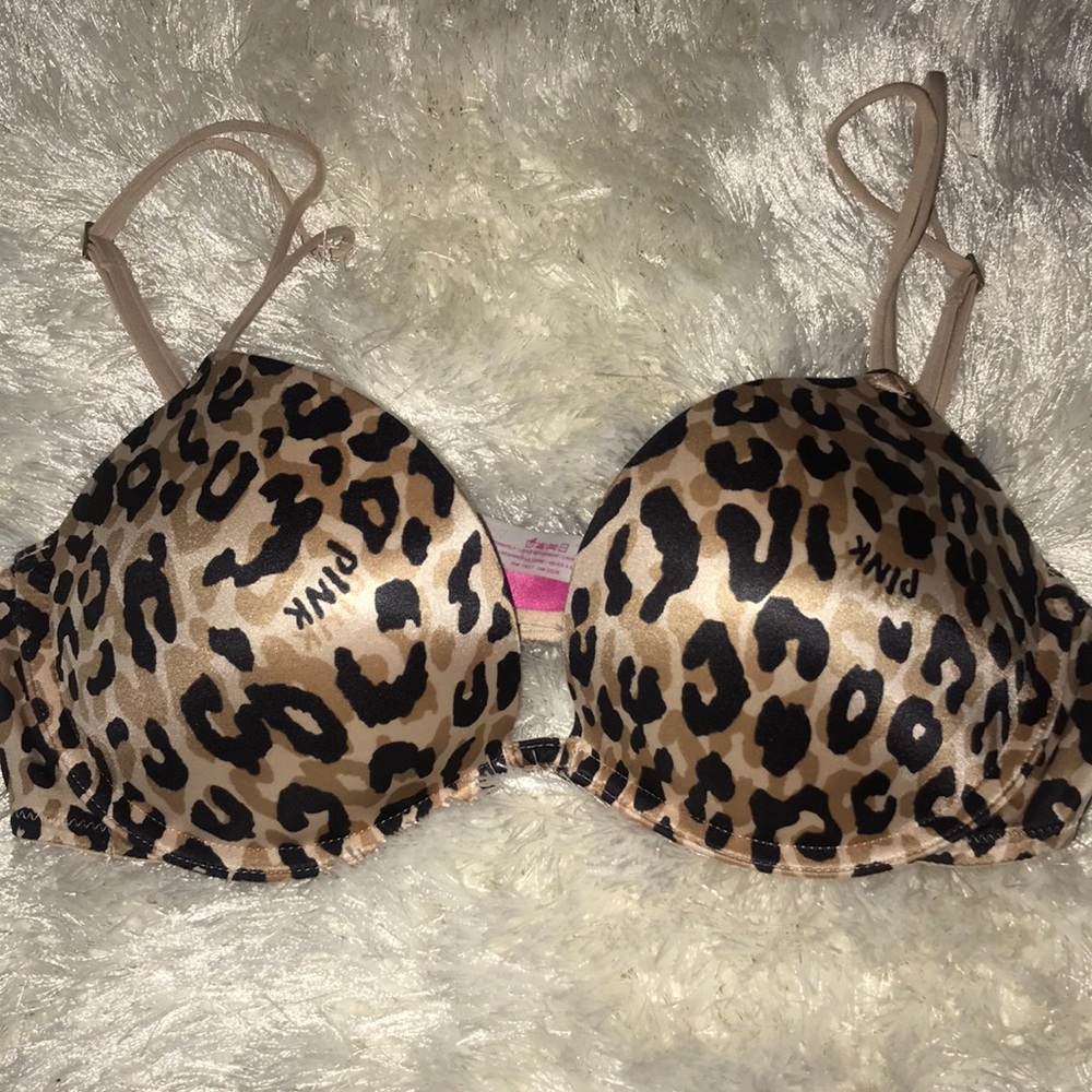 SALE‼️ PINK Victoria’s Secret Bra